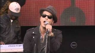 Bruno Mars  The Lazy Song Live [upl. by Yttak]